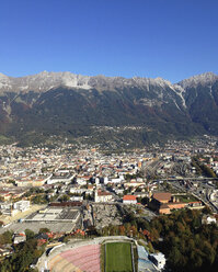 Österreich, Tirol, Innsbruck, Stadtbild und Karwendelgebirge - WWF04476