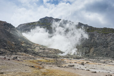 Hokkaido, Akan-Mashu-Nationalpark, Iozan, Schwefelberg, aktives Vulkangebiet - RUNF00252