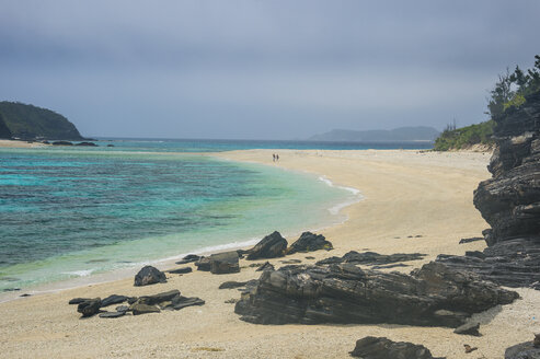 Japan, Okinawa-Inseln, Kerama-Inseln, Zamami-Insel, Ostchinesisches Meer, Furuzamami-Strand - RUNF00262