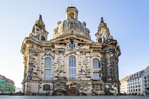Deutschland, Dresden, Blick auf die Frauenkirche - JATF01097