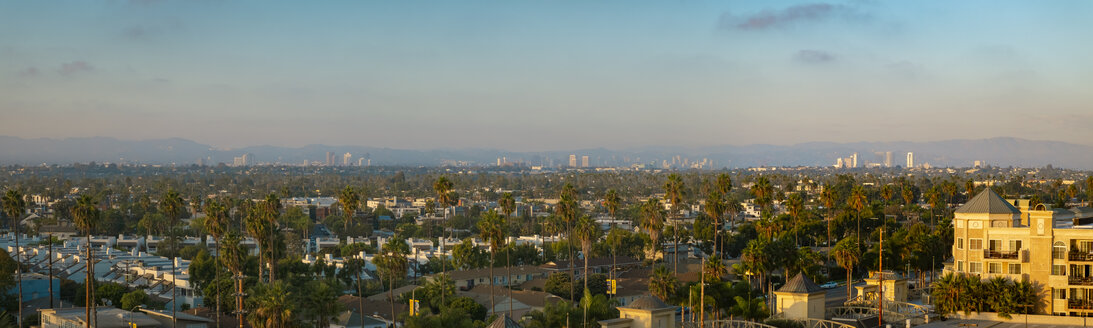 USA, Kalifornien, Marina del Rey, Blick auf Venice und Los Angeles - SEEF00040
