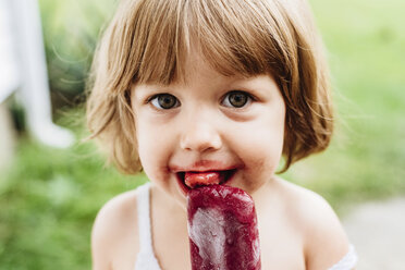 Close-up portrait of girl eating popsicle - CAVF57417