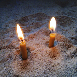 Kerzen im Sand - WWF04513