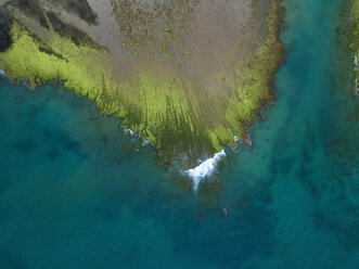 Indonesien, West Sumbawa, Maluk Strand, Luftaufnahme von Super Suck Surf Point - KNTF02422