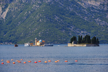 Montenegro, Bucht von Kotor, bei Perast, Inseln St. Georg, Sveti Dorde und St. Marien, Gospa od Skrpjela - SIEF08157