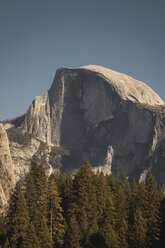 USA, California, Yosemite National Park, El Capitan - KKAF03055