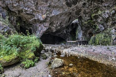 Vereinigtes Königreich, Schottland, Sutherland, Durness, Eingang zur Smoo-Höhle - ELF01968