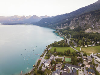 Österreich, Bundesland Salzburg, Sankt Gilgen am Wolfgangsee - JUNF01555