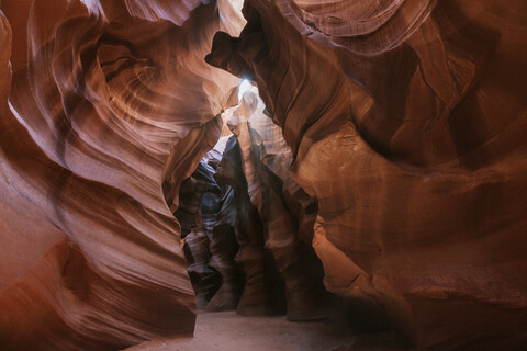 Idyllische Aussicht auf Felsformationen im Antelope Canyon, lizenzfreies Stockfoto