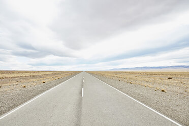 Argentinien, Rio Chico, Ruta 40, Straße durch die patagonische Steppe - SSCF00295