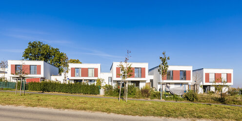 Germany, Stuttgart, development area with row of four one-family houses - WDF04917