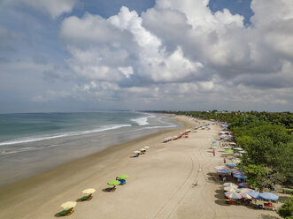 Bali, Kuta Beach, Blick auf den Strand - KNTF02507