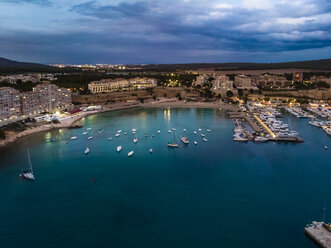 Mallorca, El Toro, Port Adriano zur blauen Stunde, Luftaufnahme - AMF06386