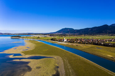 Deutschland, Bayern, Ostallgäu, Füssen, Schwangau, Forggensee, Niedrigwasserstand und Sandbänke - AMF06394