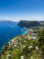 Italien, Kampanien, Golf von Neapel, Blick auf Capri - AMF06418