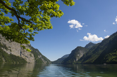 Germany, Bavaria, Upper Bavaria, Berchtesgaden Alps, Berchtesgaden National Park, Lake Koenigssee - RUNF00405