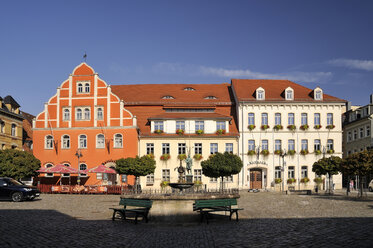 Germany, Saxony, Pulsnitz, Market Square, old townhall - BTF00503