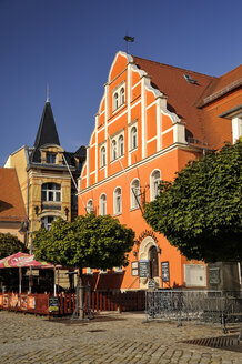 Germany, Saxony, Pulsnitz, Market Square, old townhall - BTF00504