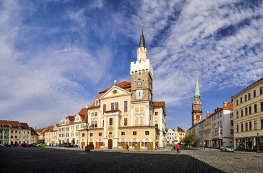 Deutschland, Sachsen, Löbau, Altmarkt, Rathaus - BTF00505