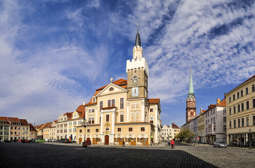 Deutschland, Sachsen, Löbau, Altmarkt, Rathaus - BTF00505