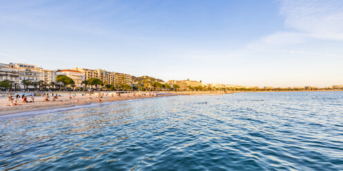 Frankreich, Provence-Alpes-Côte d'Azur, Cannes, Croisette, Boulevard de la Croisette - WDF04934