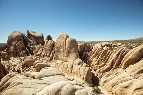 USA, Kalifornien, Los Angeles, Felsformation im Joshua Tree National Park - DAWF00858