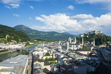 Österreich, Bundesland Salzburg, Salzburg, Stadtansicht - RUNF00415