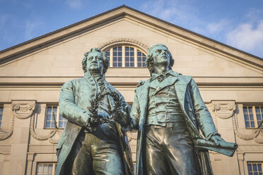 Deutschland, Weimar, Goethe-Schiller-Denkmal - KEBF01023