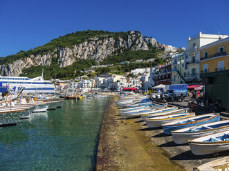 Italy, Campania, Capri, Marina Grande and boats - AMF06469