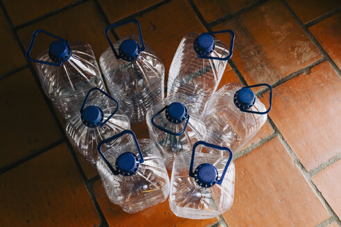 Wasserflaschen mit Griffen für das Recycling - FSIF03505