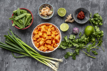 Ingredients of sweet potato soup with shrimps - SARF04018