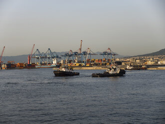 Italy, Campania, Naples, Gulf of Naples, Harbour - AMF06497