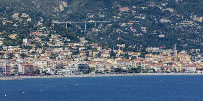 Frankreich, Provence-Alpes-Cote d'Azur, Menton, Stadtansicht - WDF04984