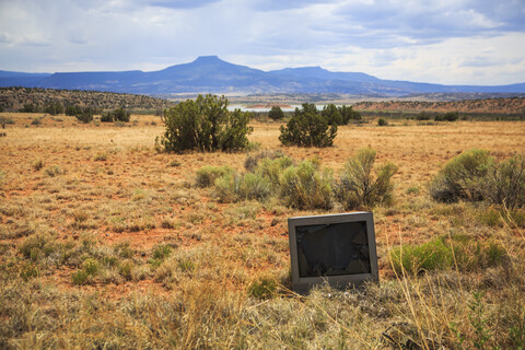 TV in der Wüste, Cerro Pedernal, New Mexico, USA, lizenzfreies Stockfoto