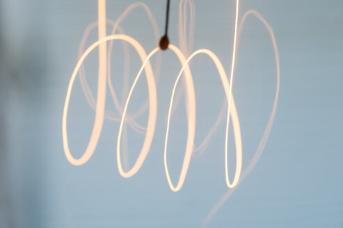Light bulb with glowing filament - SKAF00085