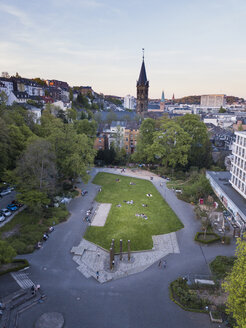 Germany, Wuppertal, Eberfeld, Aerial view of Deweerthscher Garten - SKAF00098