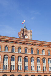 Germany, Berlin, part of facade of Red City Hall with tower - GWF05728