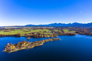 Germany, Bavaria, East Allgaeu, Garmisch-Partenkirchen district, Alpine Foreland, Aerial view of Staffelsee lake with islands - AMF06575