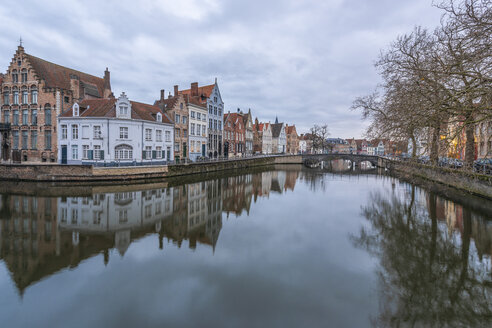 Belgium, Bruges, city view in winter - RPSF00260