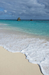 Bermuda, Jobson bay, White sand beach - RUNF00668