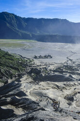 Indonesien, Java, Bromo-Tengger-Semeru-Nationalpark, Krater des Mount Bromo - RUNF00693