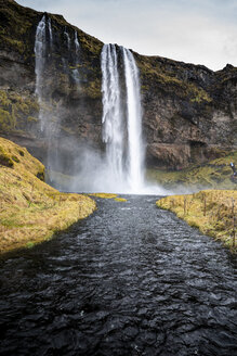Island, Seljalandsfoss Wasserfall - DAMF00030