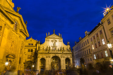 Tschechische Republik, Prag, Altstadt, Salvatorkirche zur blauen Stunde - JUNF01662