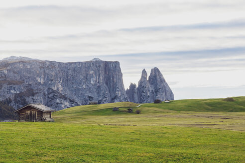 Italien, Südtirol, Dolomiten, Seiser Alm im Spätsommer - MMAF00745