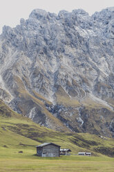 Italy, South Tyrol, Dolomites, Seiser alm in autumn - MMAF00746