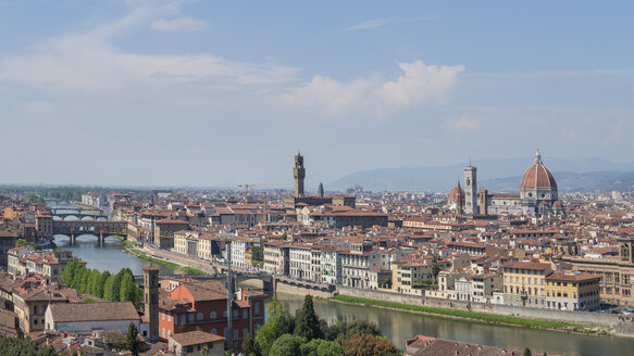 Italy, Tuscany, Florence, Ponte Vecchio - RPSF00264