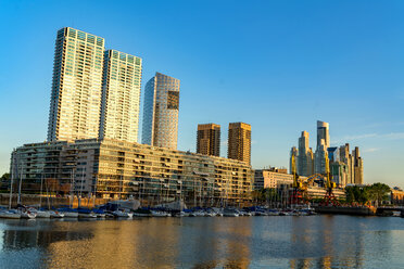 Blick auf moderne Architektur im berühmten Viertel Puerto Madero in Buenos Aires, Argentinien. - SPCF00307