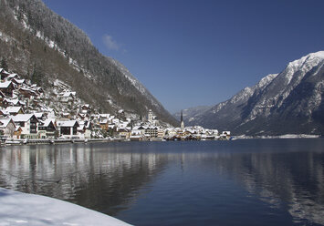 Austria, Salzkammergut, Hallstatt, Lake Hallstatt - WWF04650