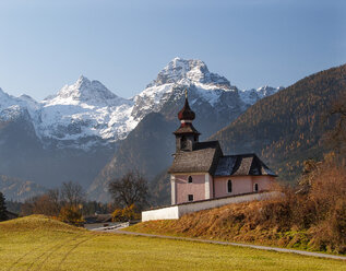 Austria, Salzburg State, Lofer, Au bei Lofer, parish church, Loferer Steinberge - WWF04668