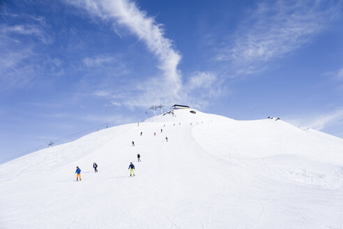 France, French Alps, Les Menuires, Trois Vallees, skiers - SKAF00130